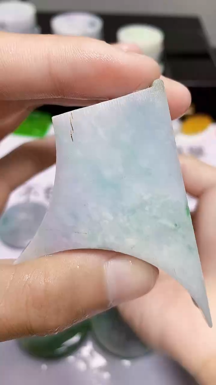 翡翠裸石缅甸天然翡翠A货623