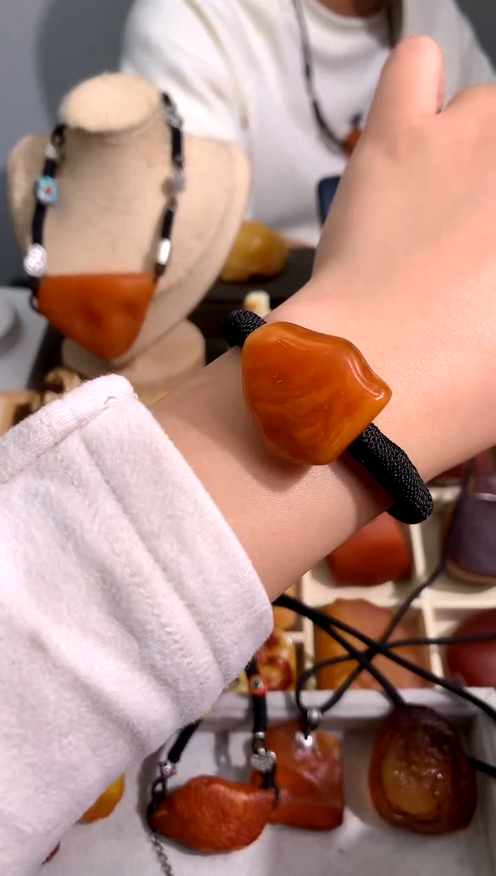 【闪购商品】蜜蜡裸石未镶嵌似玉