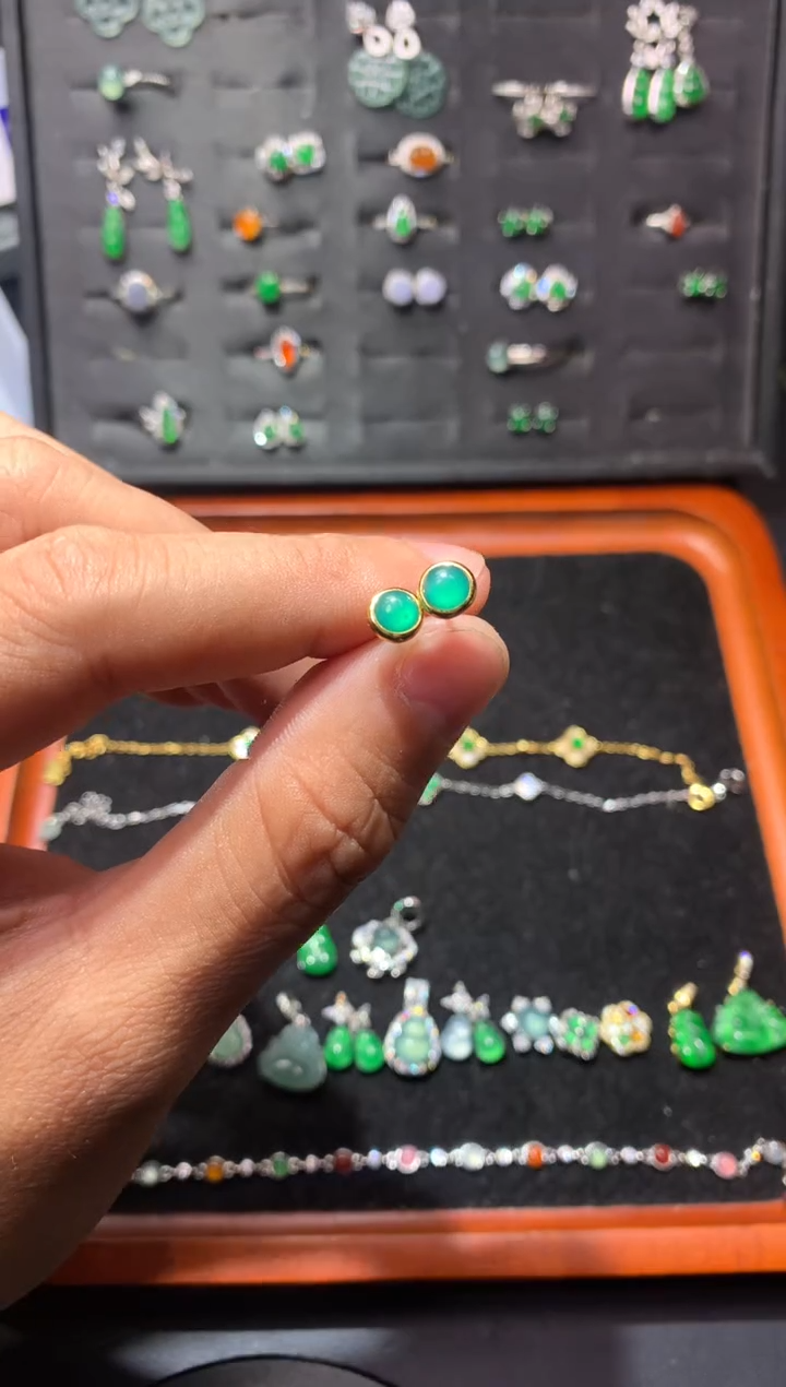 吊坠(不含链)未镶嵌翡翠1