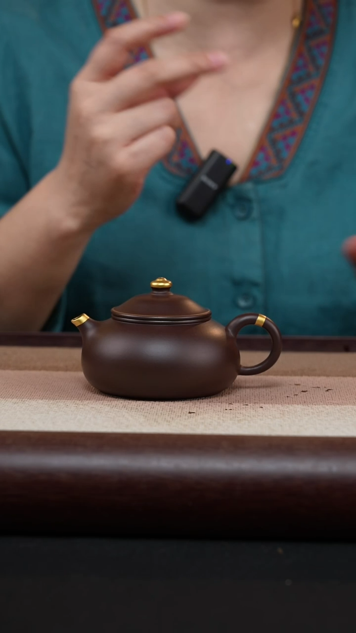 【闪购商品】紫砂茶壶紫茄泥-描金寒江MH-1891