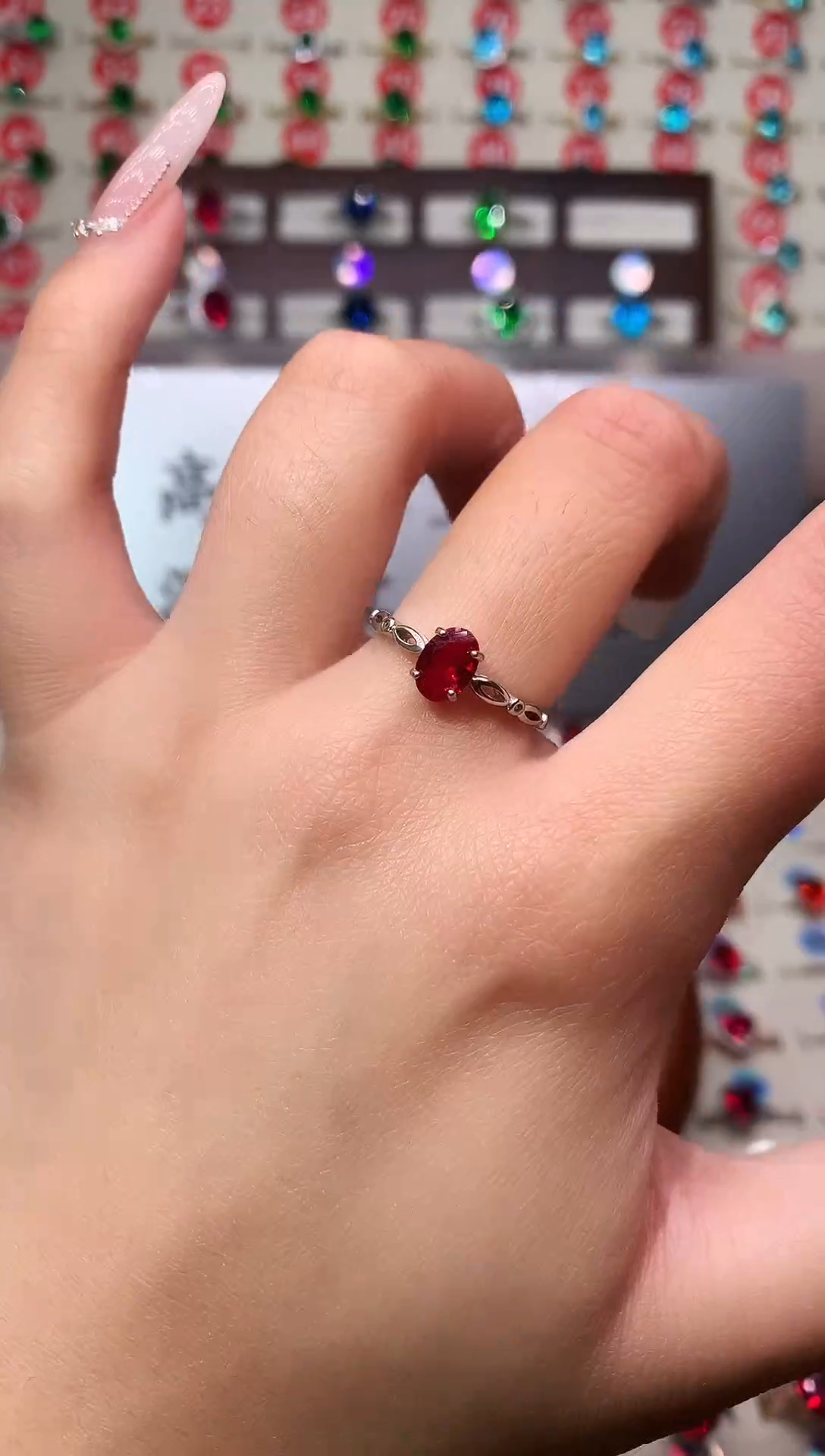 银S925镶嵌戒指红宝石5*7 酒红 银托