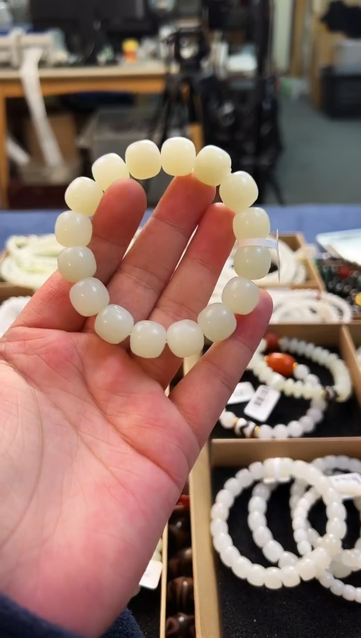 未镶嵌手串和田玉14+