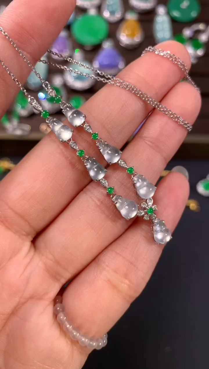 【闪购商品】翡翠套链18K金镶嵌A700|(多样性发货）拍一发一