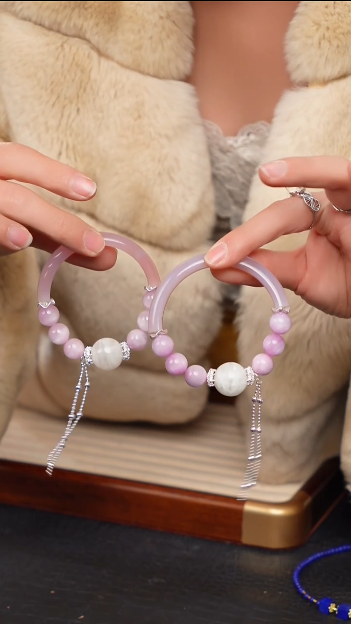 水晶摆件未镶嵌天然紫锂辉半镯