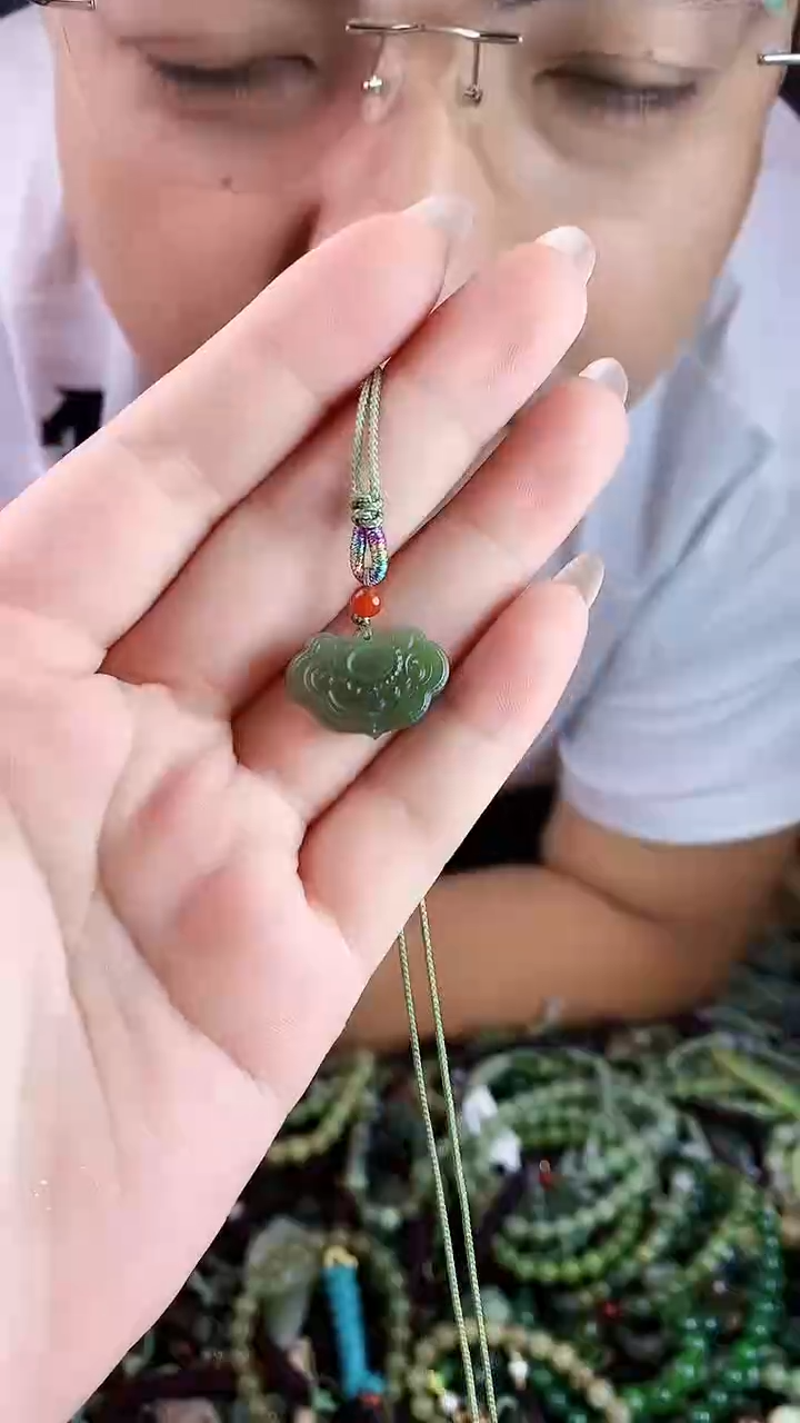 未镶嵌和田玉挂件多样性发货拍一发一