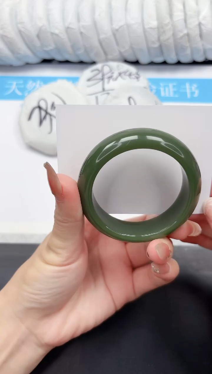 未镶嵌手镯石英质玉8-52.2DB