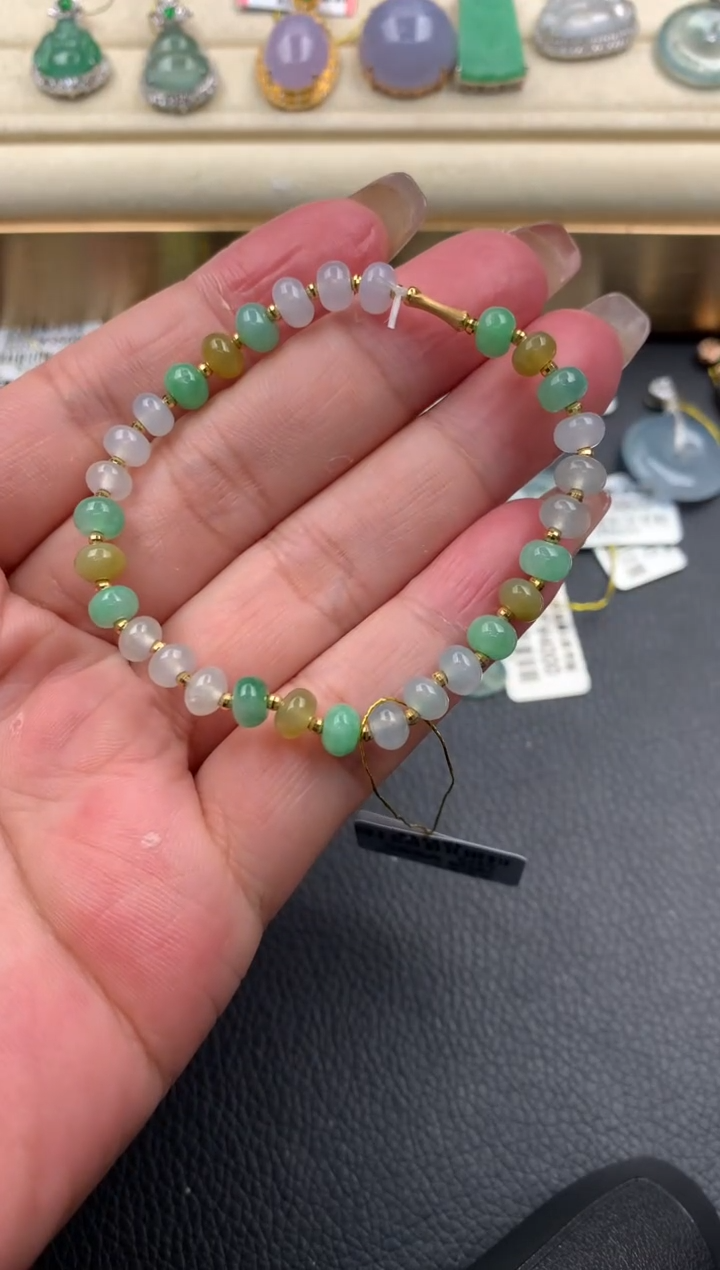 【闪购商品】翡翠手串18K金镶嵌Q397     