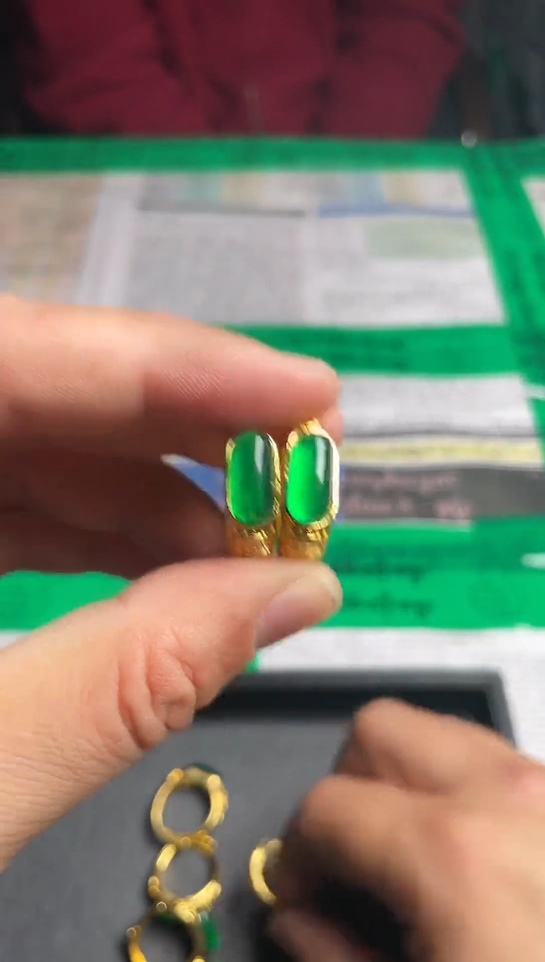 强子收货--所见即所得--多样性发货--CT25绿色马鞍戒指