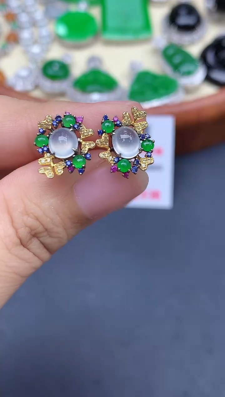 颈饰18K金镶嵌翡翠491-中国好珍宝