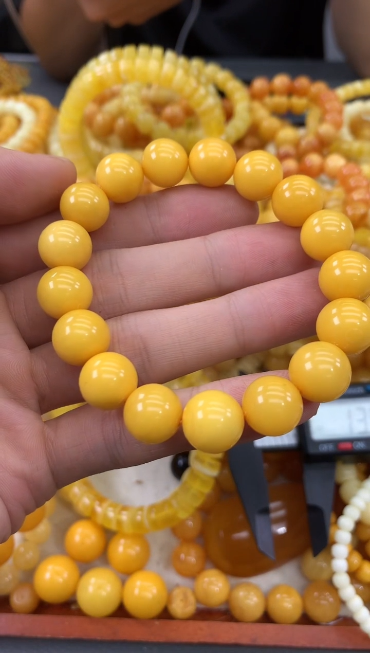 未镶嵌蜜蜡裸石手串