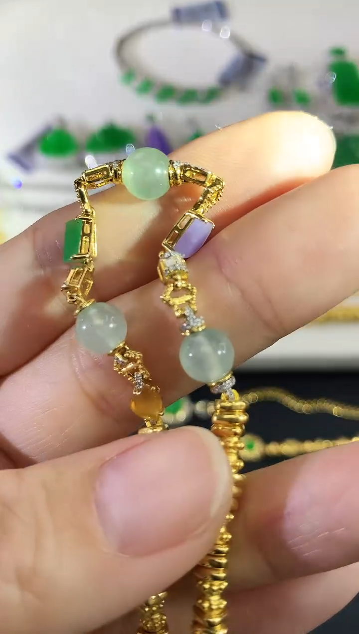 18K金镶嵌手链翡翠85|9800多样性发其一