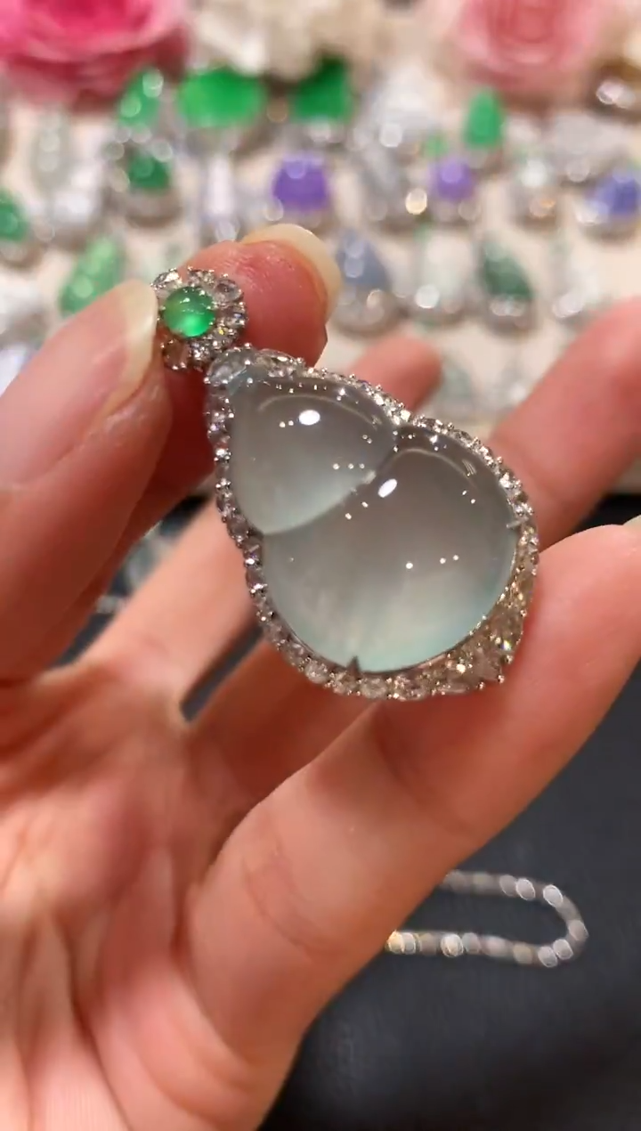 吊坠(不含链)18K金镶嵌翡翠z189   