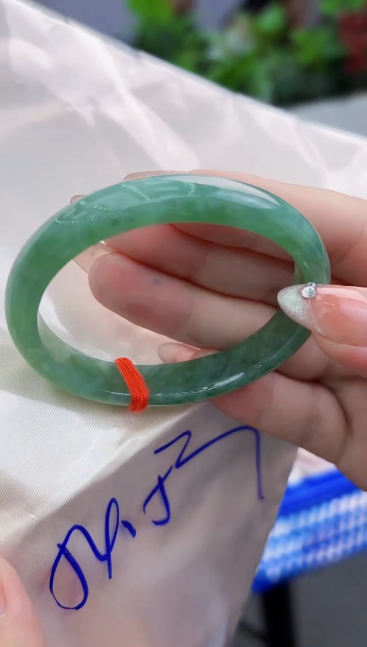 【闪购商品】翡翠手镯未镶嵌翡翠手镯