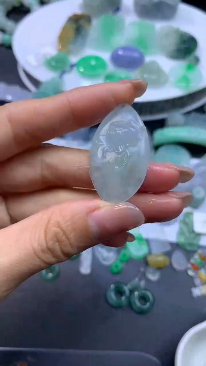 【闪购商品】定制翡翠未镶嵌翡翠