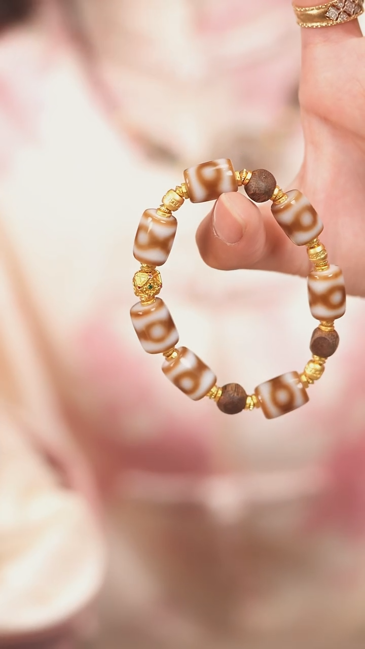 玛瑙/玉髓（覆膜）颈饰未镶嵌传世珠宝