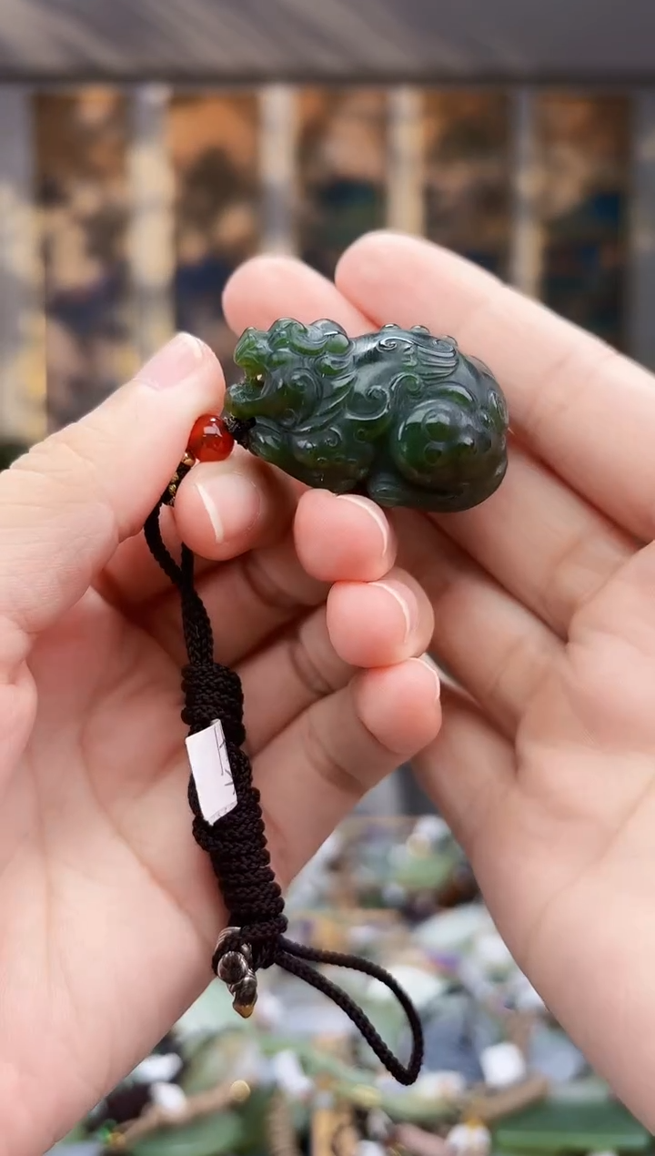 未镶嵌和田玉挂件拍一发一