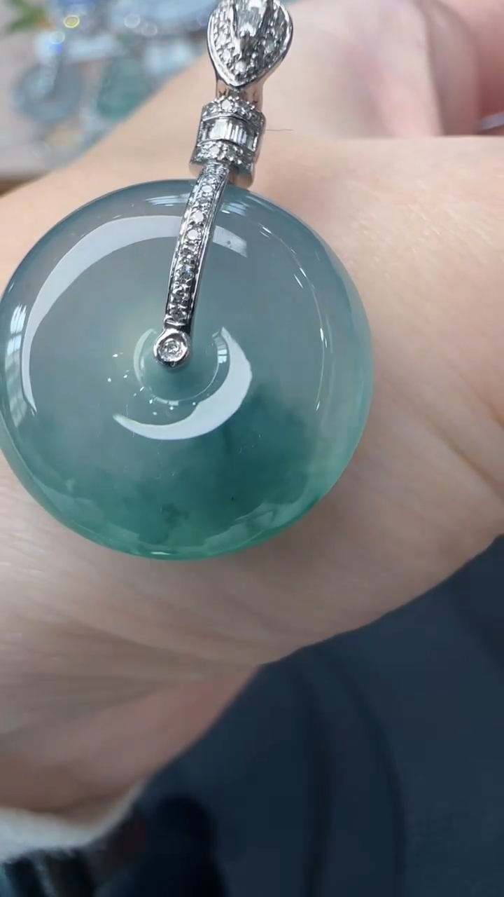 【闪购商品】翡翠吊坠(不含链)18K金镶嵌28