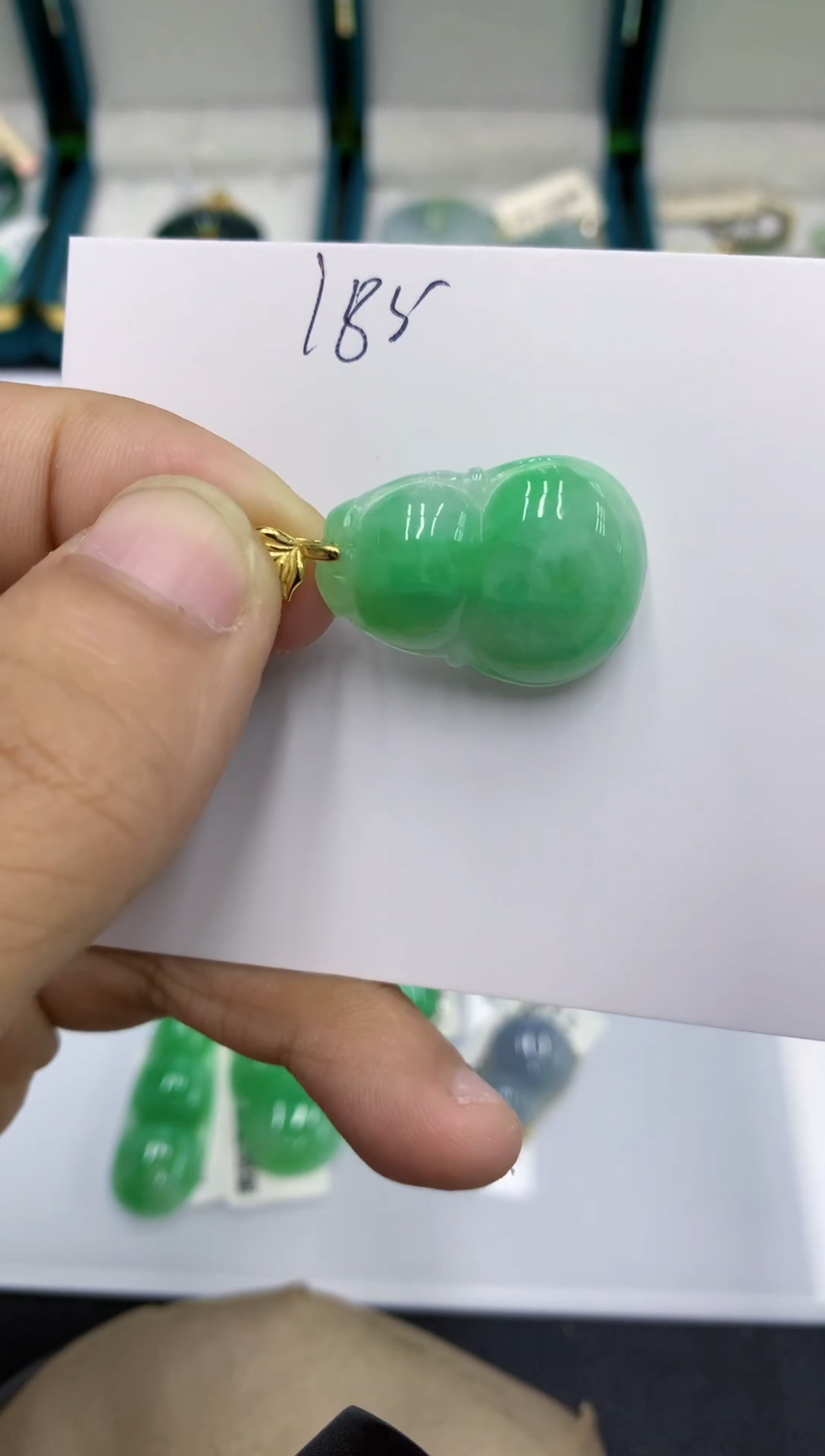 颈饰未镶嵌翡翠111111111