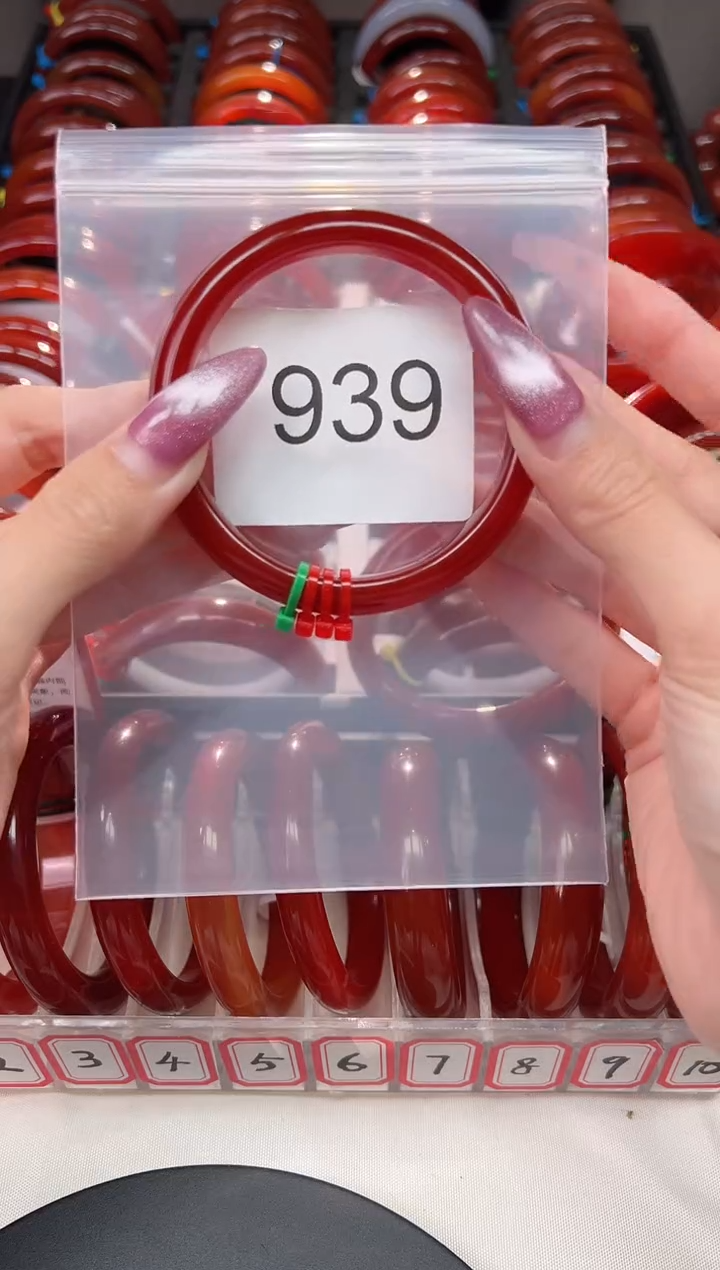 手镯玛瑙/玉髓未镶嵌58圈口*B939