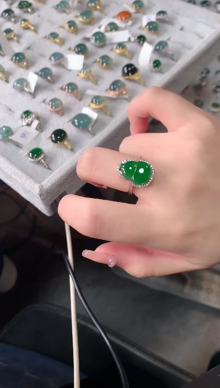 【闪购商品】翡翠戒指银S925镶嵌52341