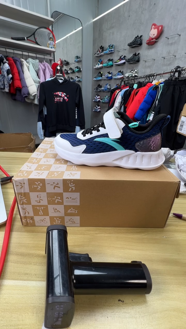 【闪购商品】纤维网布安踏儿童鞋子：39