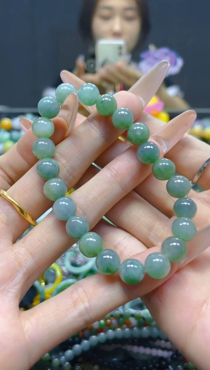 翡翠未镶嵌颈饰8MM/L/翡翠A货，一件也是批发价