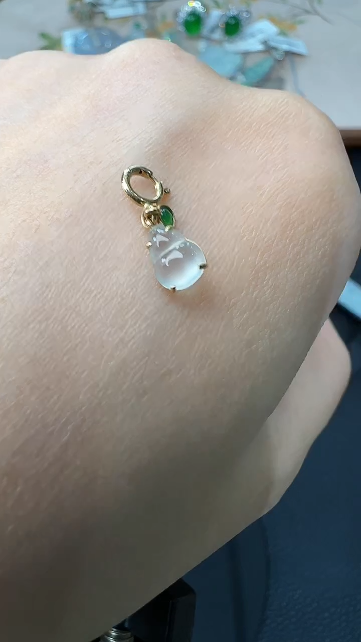 翡翠18K金镶嵌吊坠(不含链)4