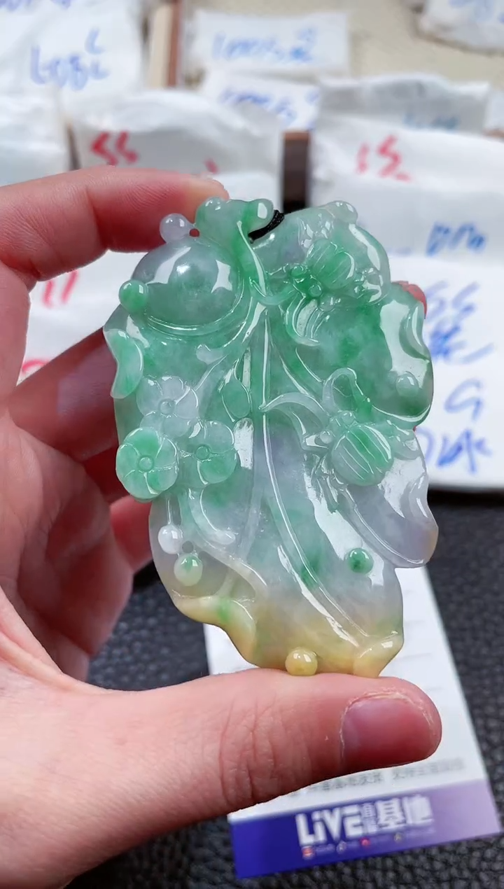 【闪购商品】翡翠颈饰未镶嵌00009340