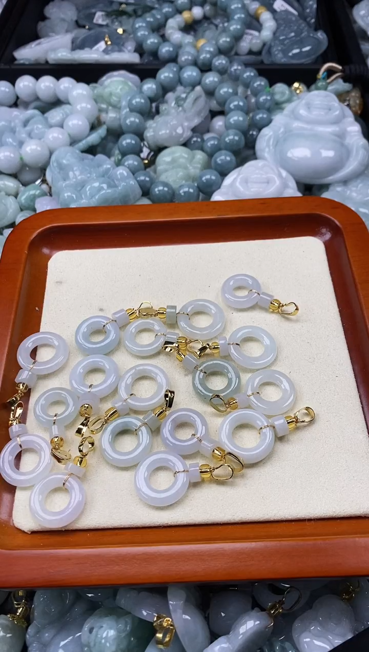 【闪购商品】翡翠颈饰未镶嵌缅甸A货翡翠03.8