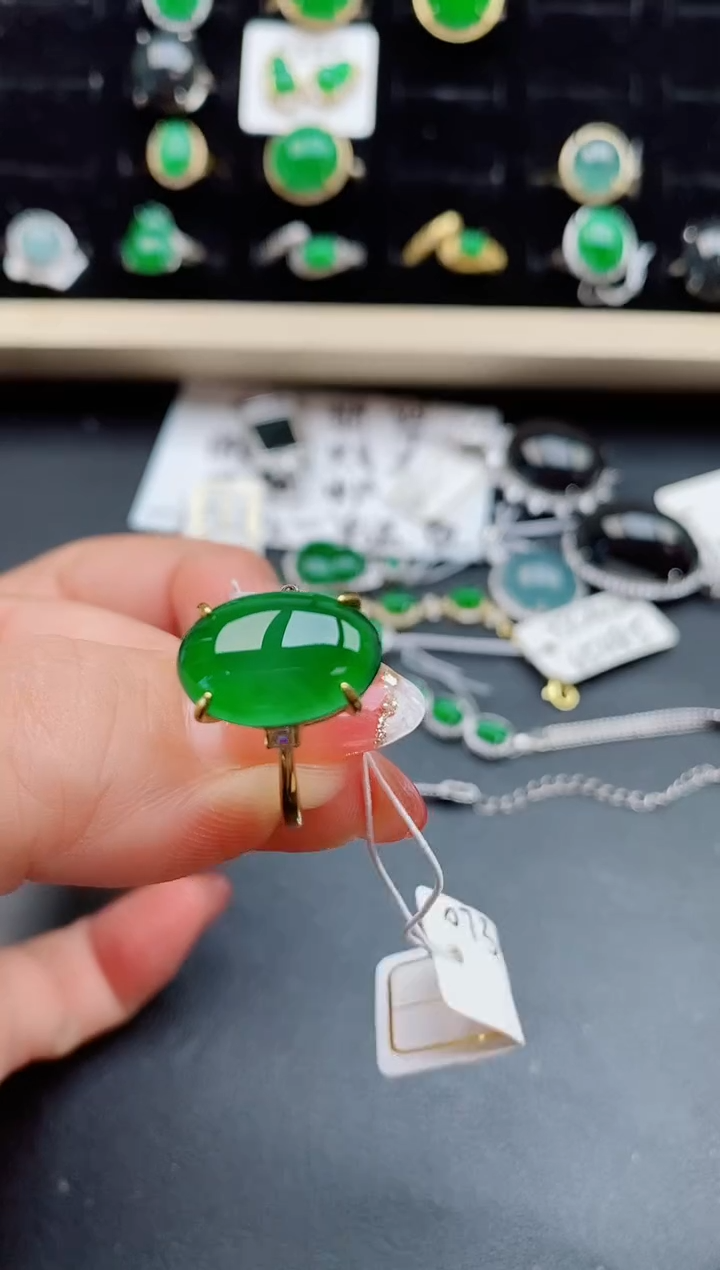 【闪购商品】翡翠戒指银S925镶嵌12112