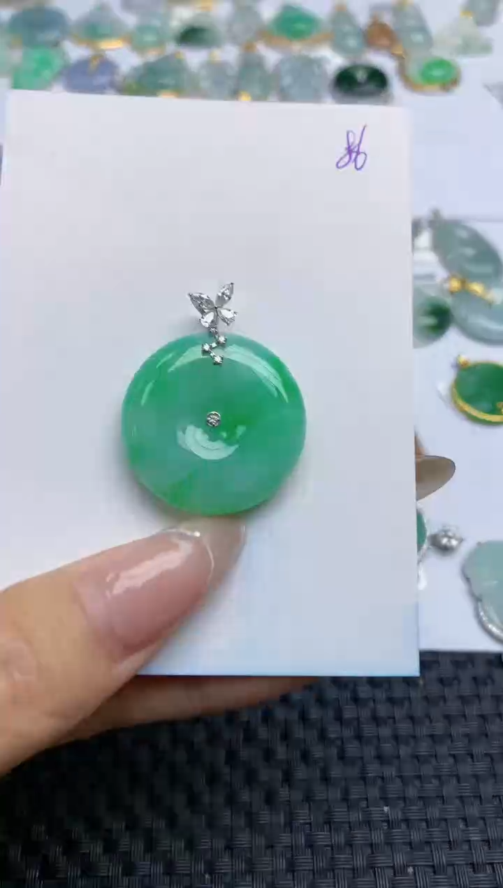 【闪购商品】翡翠颈饰18K金镶嵌 天然翡翠A货