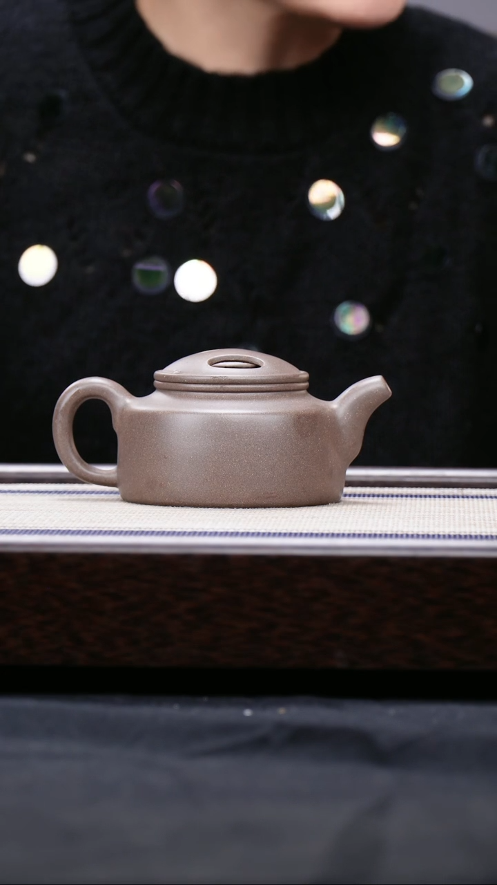 【闪购商品】紫砂茶壶老段泥   牛盖莲子壶 