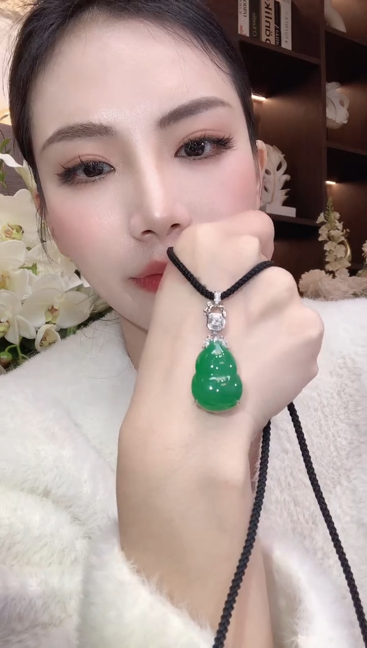 吊坠(不含链)18K金镶嵌翡翠D12