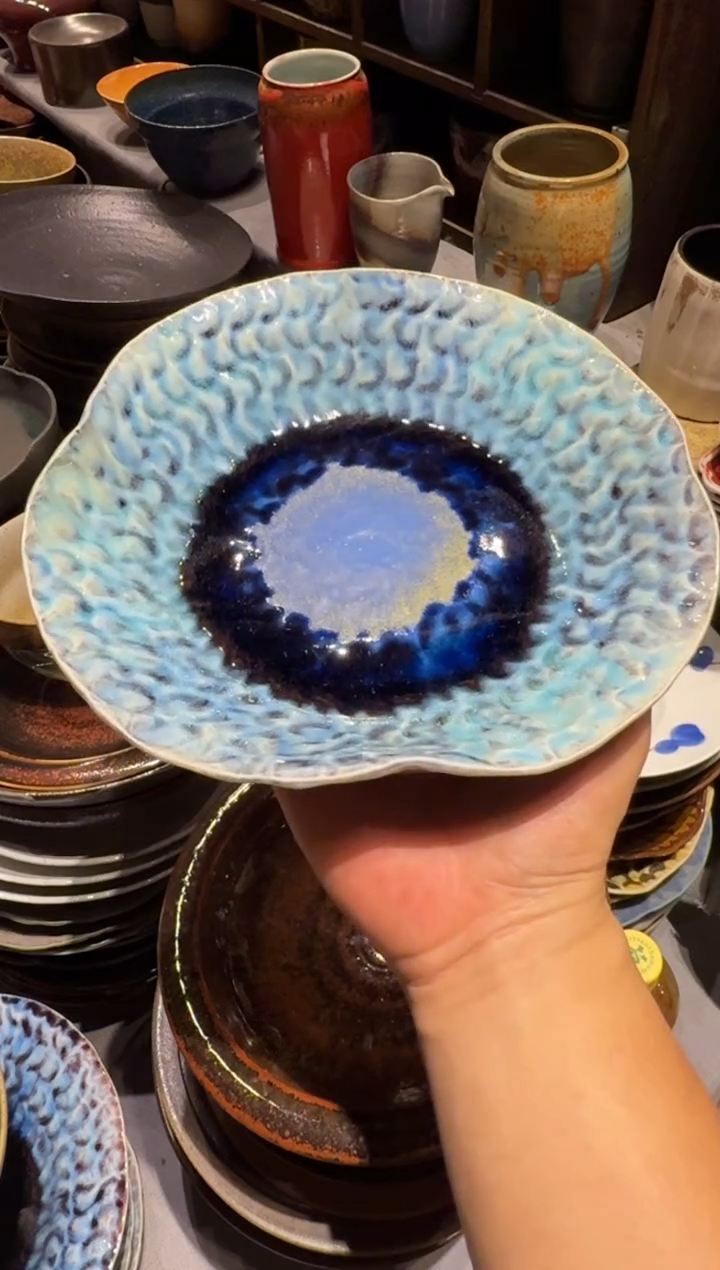 瓷8.5 寸蓝色荷叶盘  