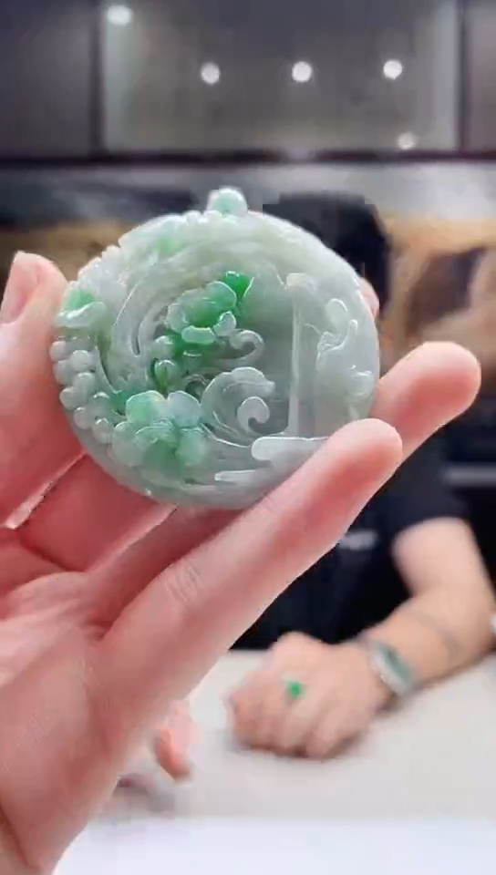 翡翠未镶嵌吊坠(不含链)171