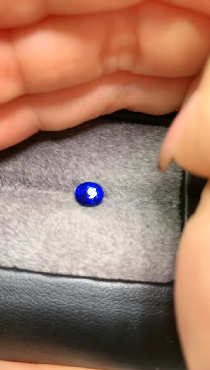 【闪购商品】定制蓝宝石裸石未镶嵌椭圆型 皇家蓝 1.24ct