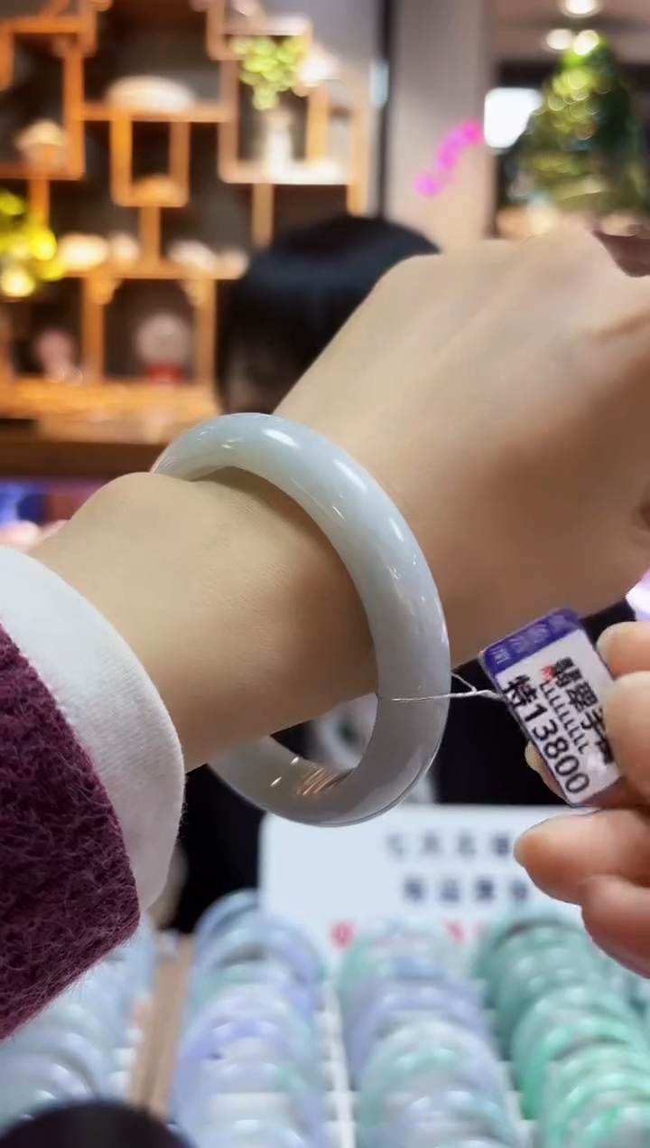 【闪购商品】翡翠颈饰未镶嵌手镯59