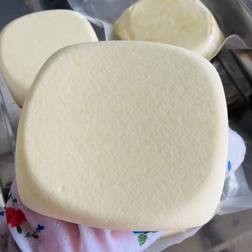 牛奶乳饼正宗云南奶豆腐疙瘩奶酪乳饼鲜奶皮子高蛋白孕妈老人推荐