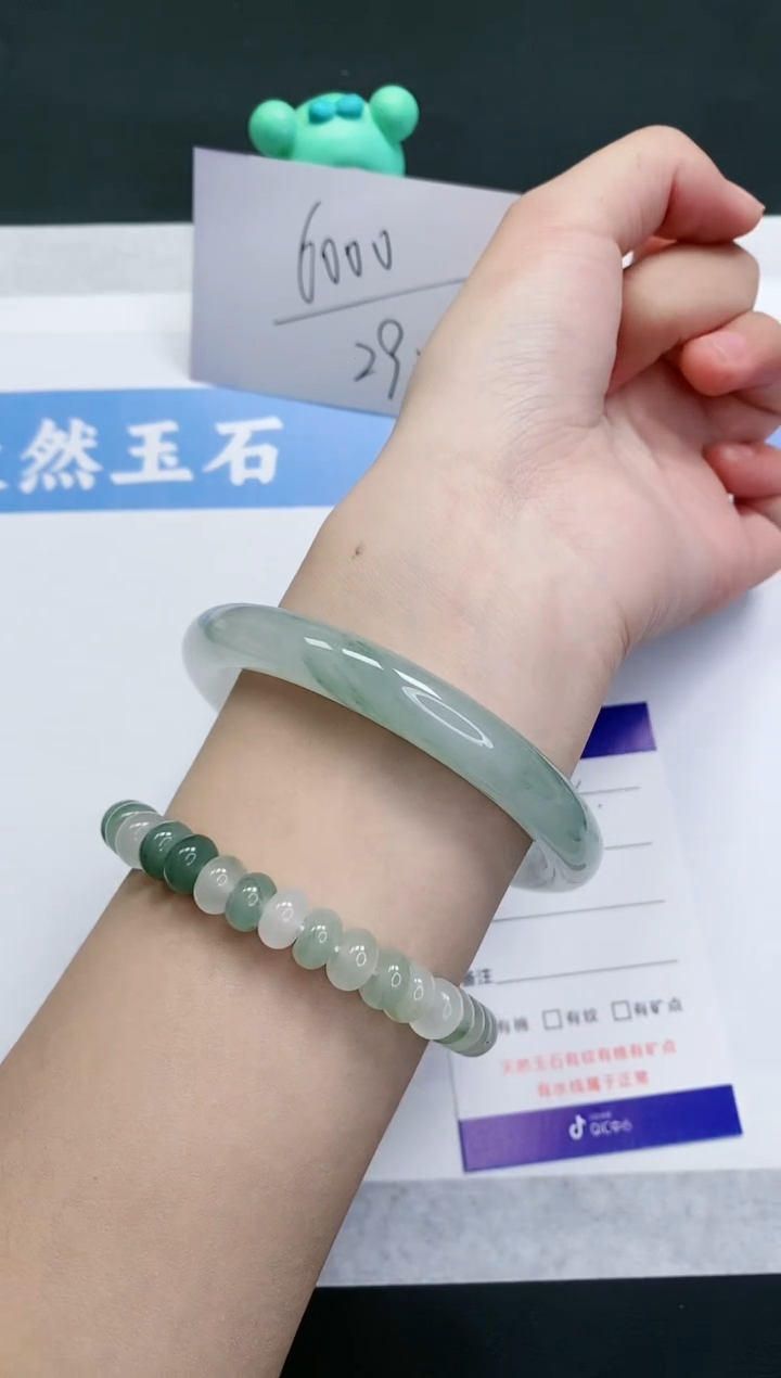 【闪购商品】石英质玉手镯未镶嵌TY124-58+