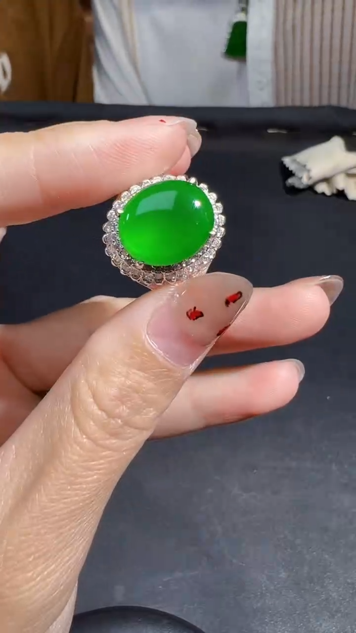 【闪购商品】定制翡翠未镶嵌蛋面1