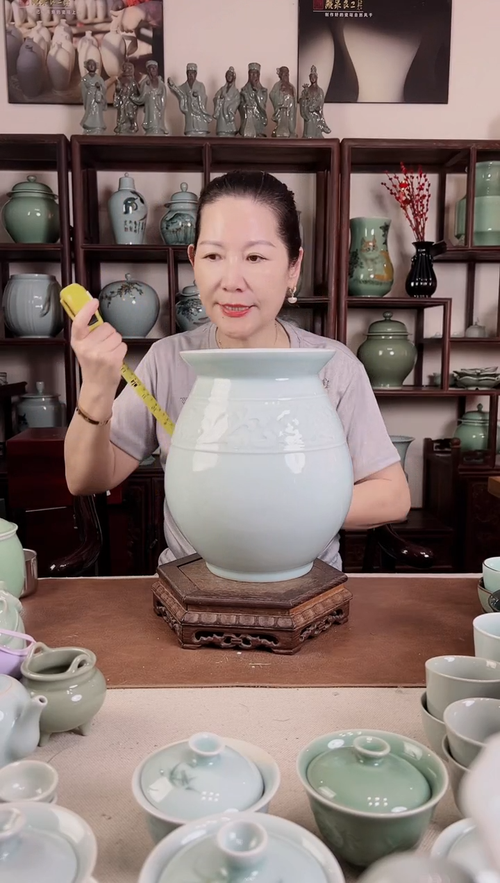 纯手工 粉青 盘口瓶