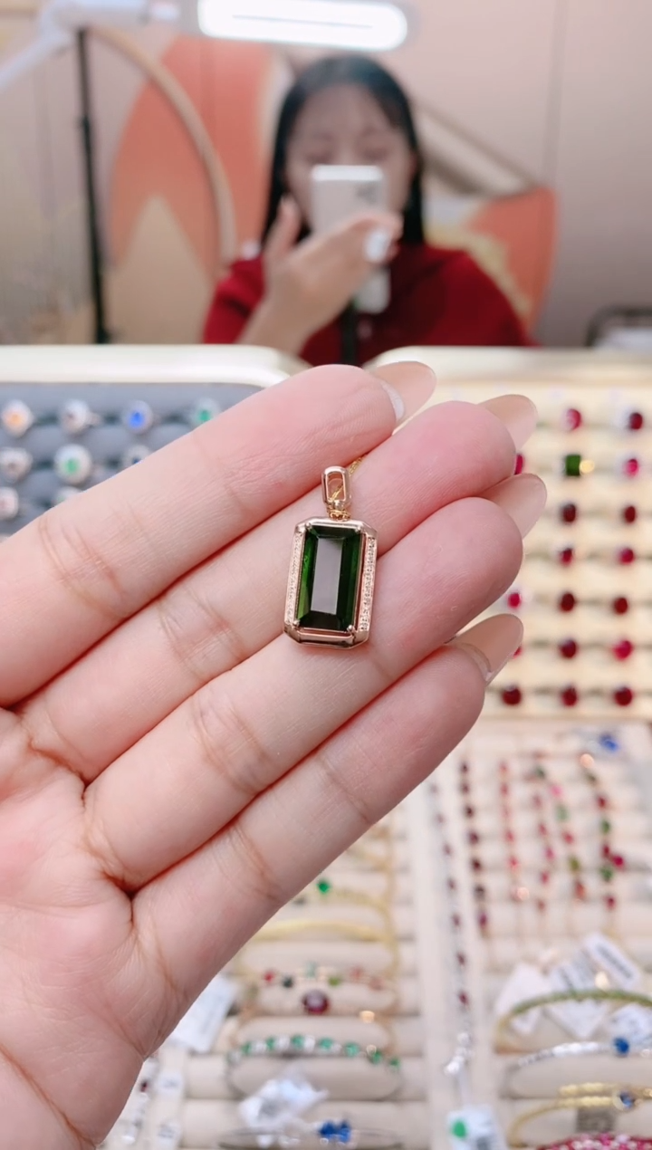 【闪购商品】碧玺18K金吊坠18K金镶嵌1