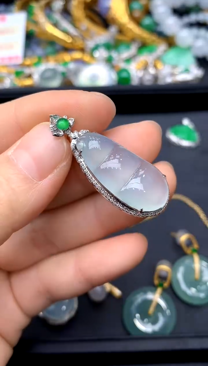 颈饰18K金镶嵌翡翠296-中国好珍宝