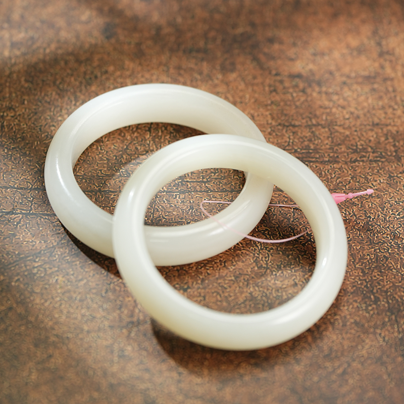 新疆和田玉于阗老坑冰底 手镯多样性发一件