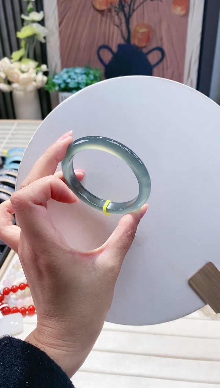 手镯玛瑙/玉髓未镶嵌20-55.6