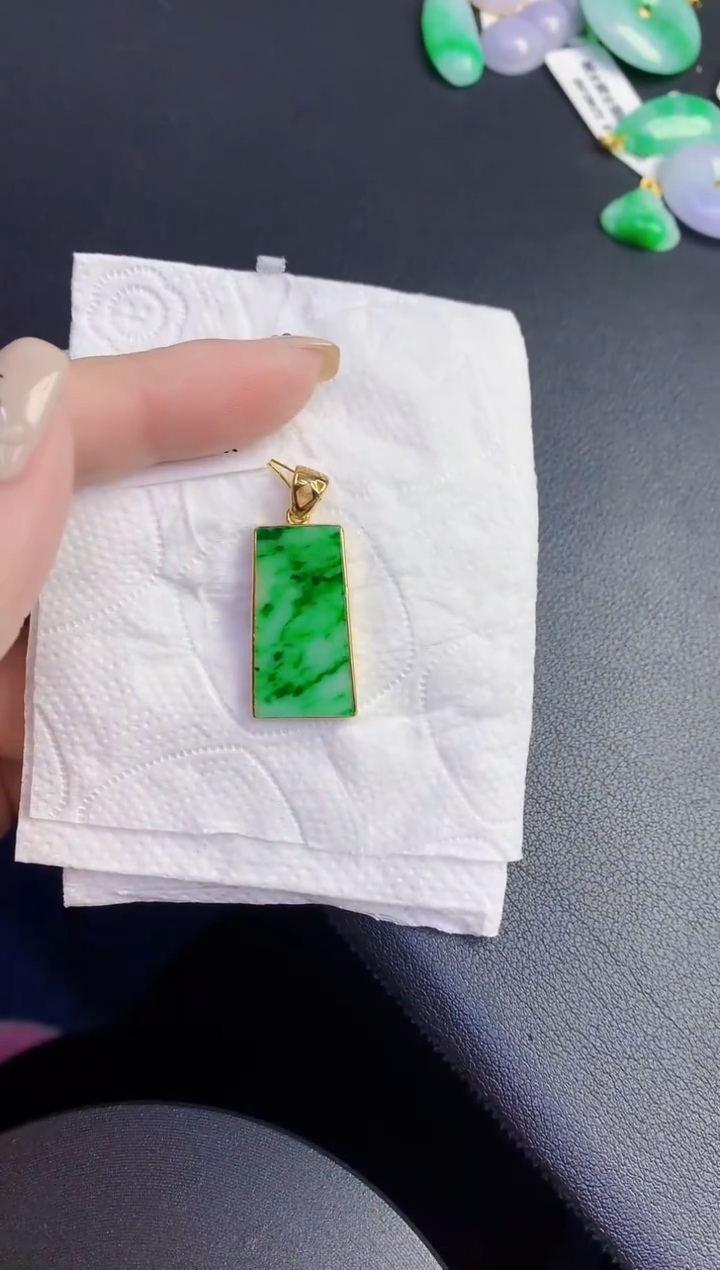 颈饰未镶嵌翡翠缅甸天然翡翠A货