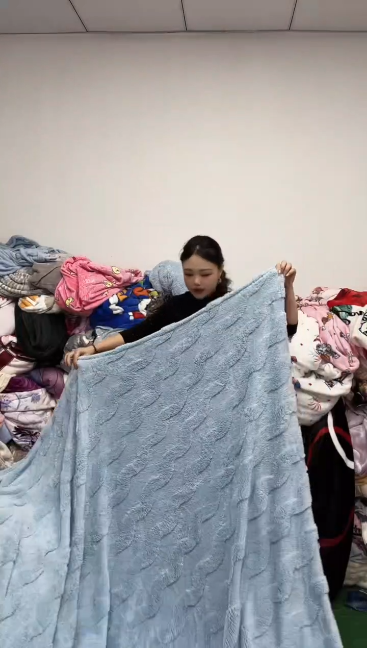 法兰绒2.3x2.2材质面料尺寸以主播介绍为准