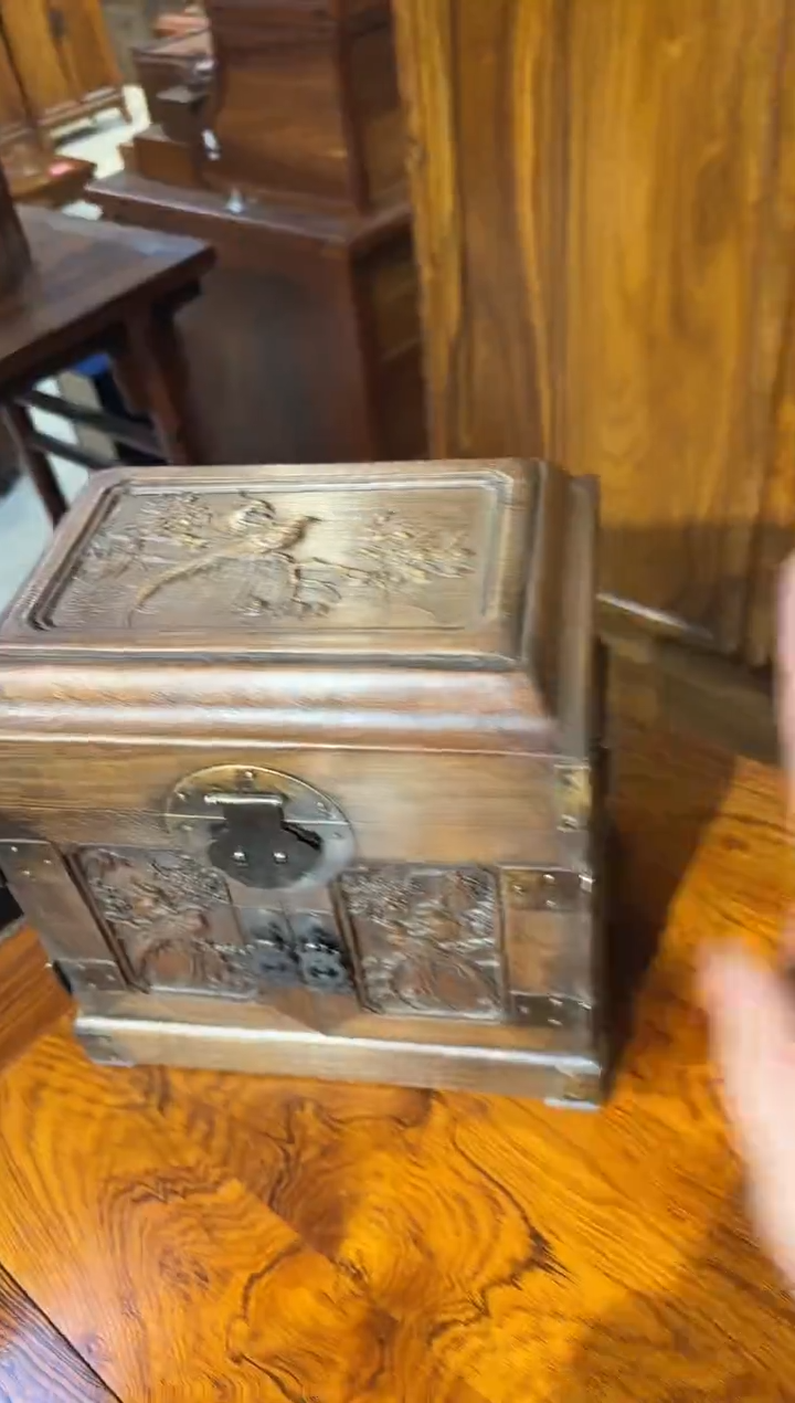 【闪购商品】木木艺花鸟官箱388.8888