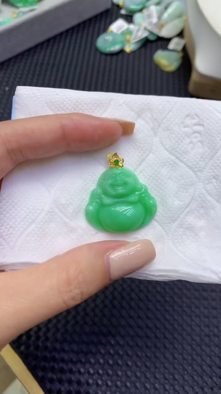 颈饰18K金镶嵌翡翠天然缅甸翡翠A货