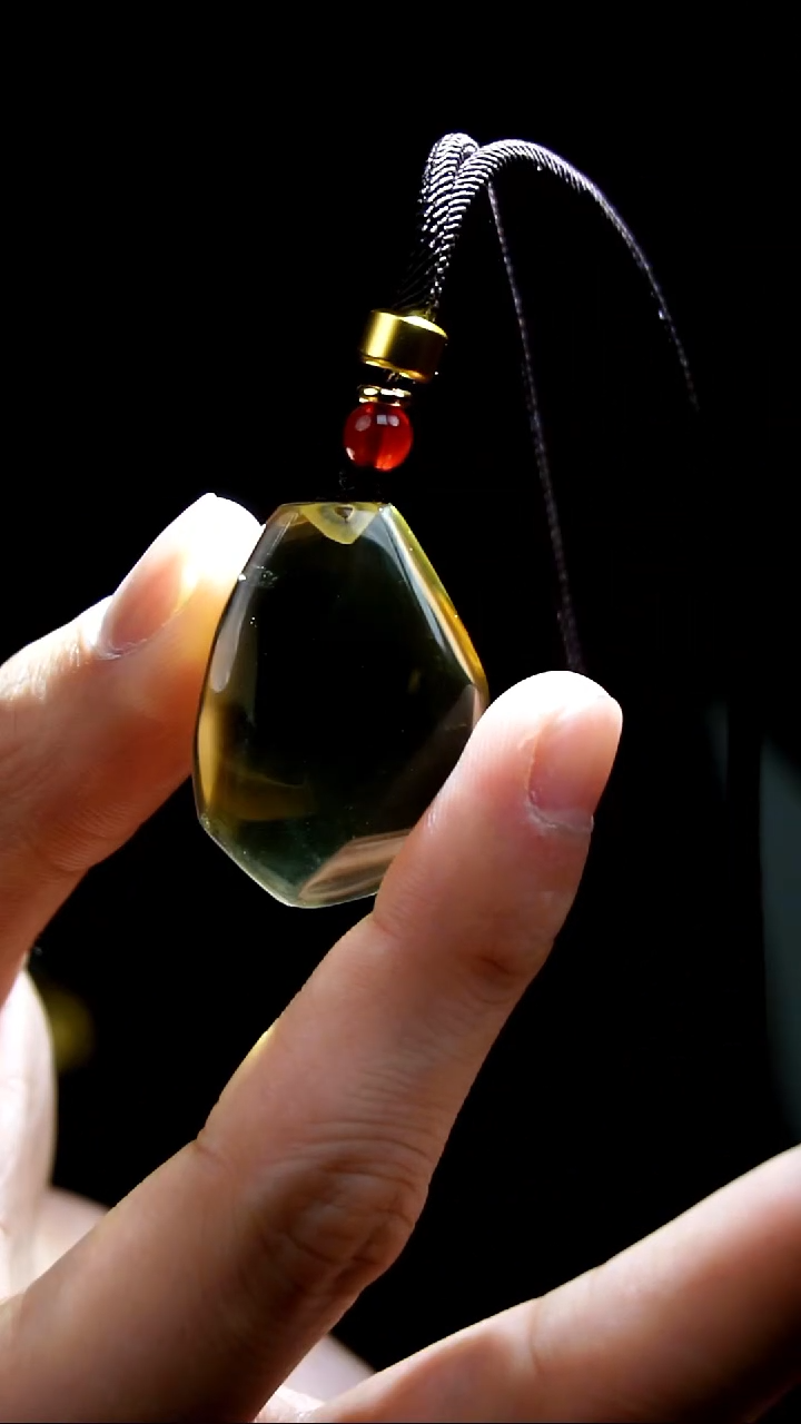 吊坠(赠链)未镶嵌水晶水晶